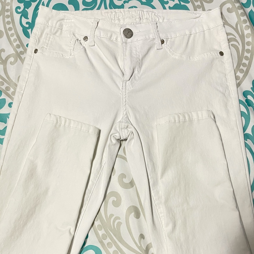 White pant